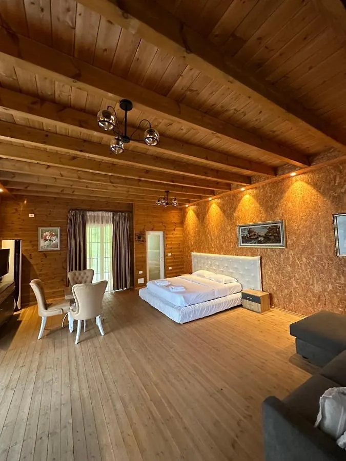Bianca Hotel & Villa Priska e Madhe 0*,  Albanie