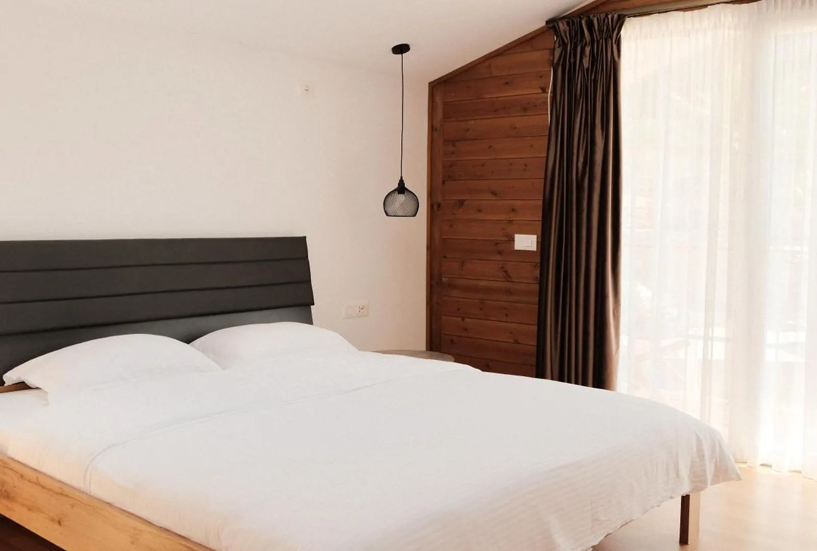 Bianca Hotel & Villa Priska e Madhe